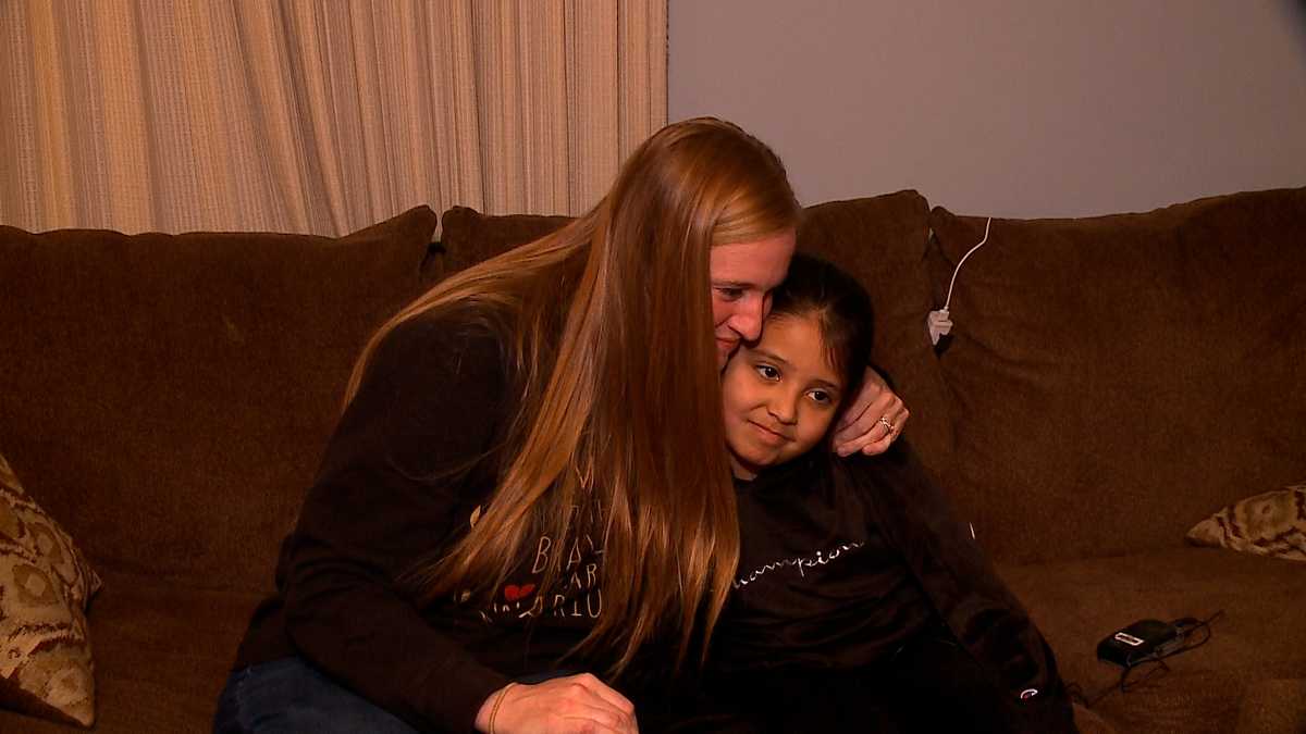 Ralston 5th grader raises $2,000 for grieving teacher